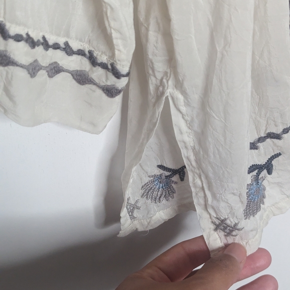 Johnny Was Floral Embroidered Tunic Top Cream Blue Grey Large - Picture 5 of 8